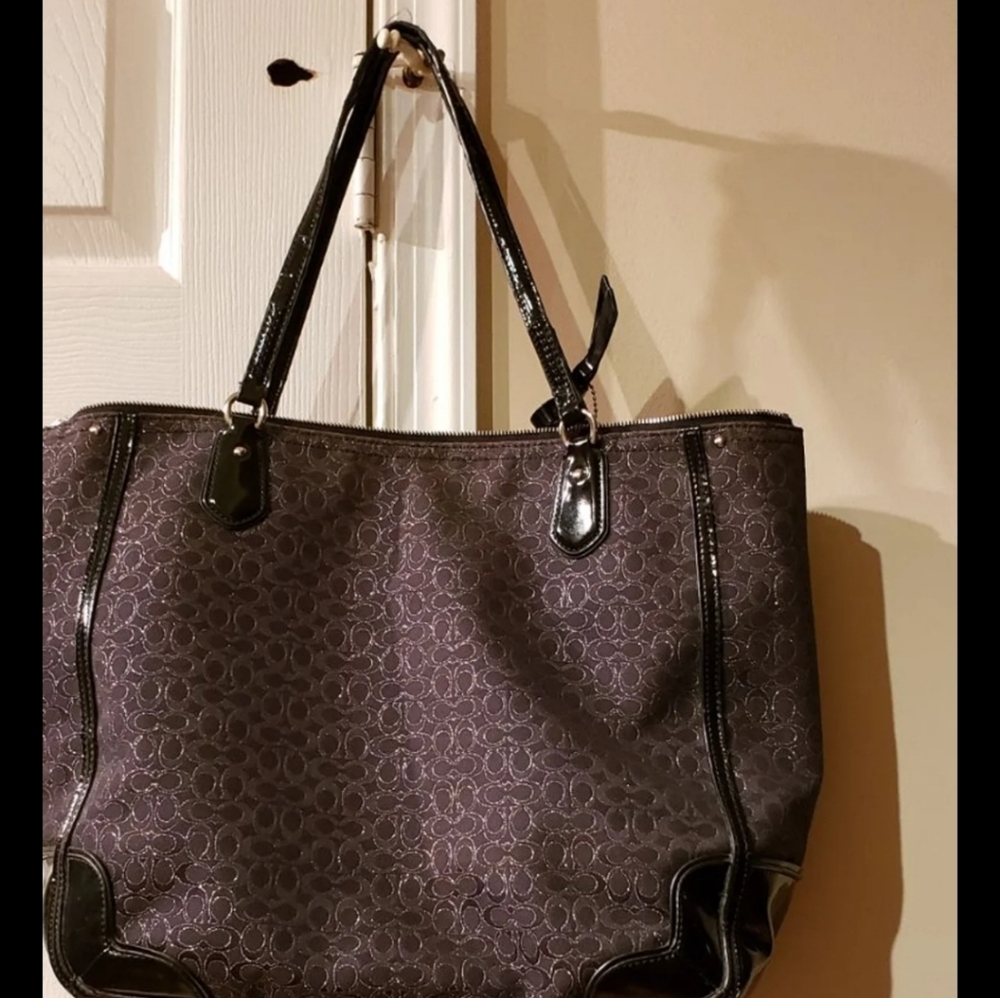 Black big Coach purse - Picture 2 of 8